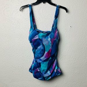 NWOT Athleta printed tankini